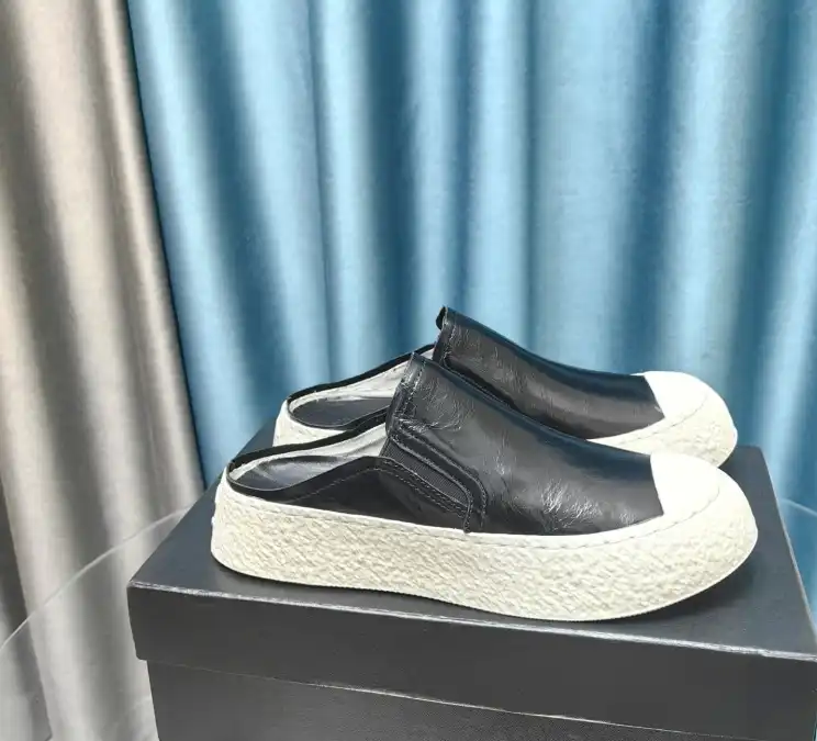 hype Chanel Slippers