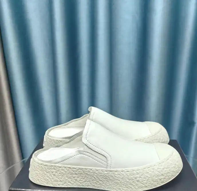 hype Chanel Slippers