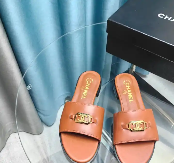 hype Chanel Slippers