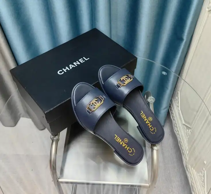 hype Chanel Slippers