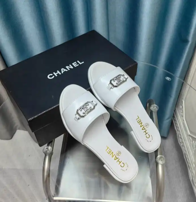 hype Chanel Slippers