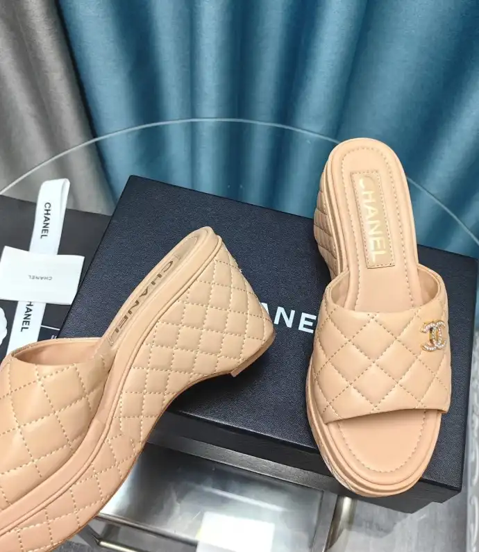 hype Chanel Slippers