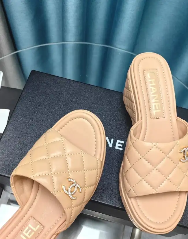 hype Chanel Slippers