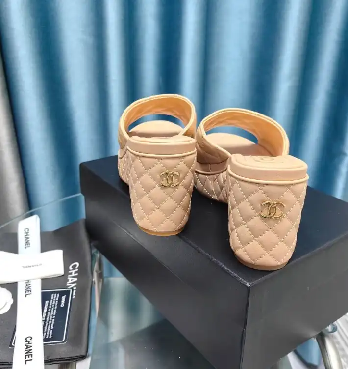 hype Chanel Slippers