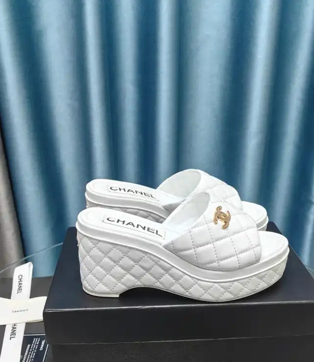 hype Chanel Slippers