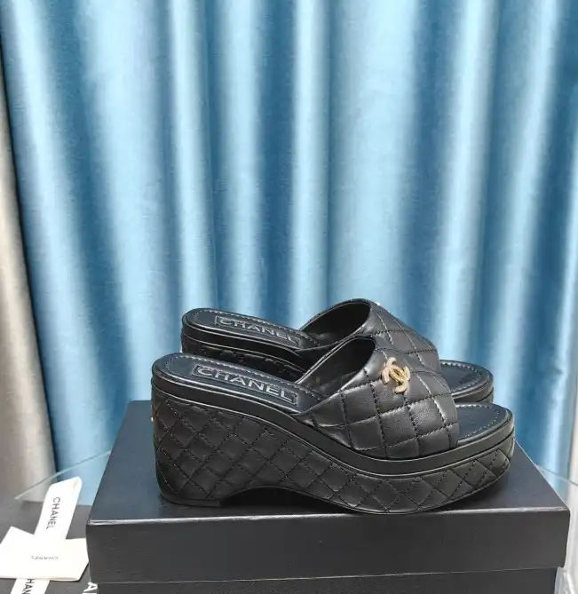 hype Chanel Slippers