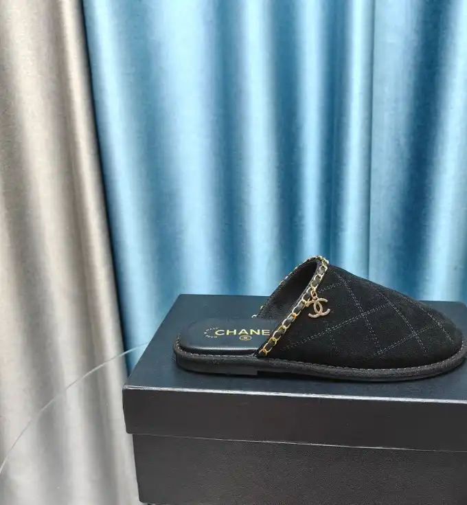 hype Chanel Slippers