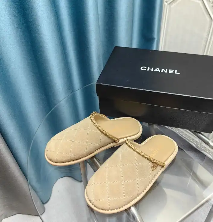 hype Chanel Slippers