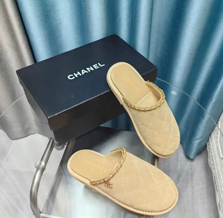 hype Chanel Slippers