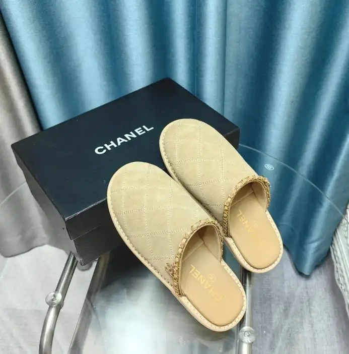 hype Chanel Slippers