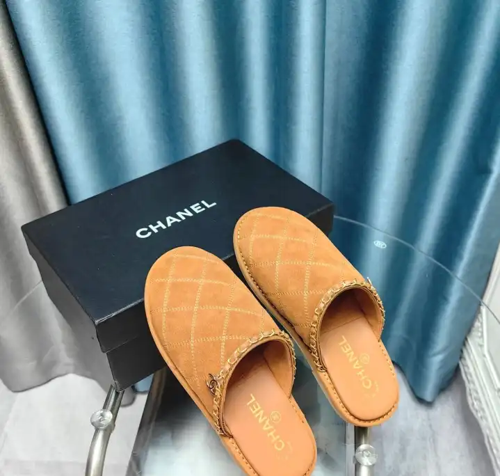 hype Chanel Slippers