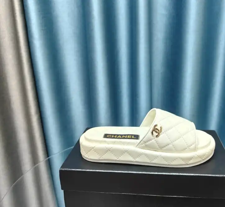 hype Chanel Slippers