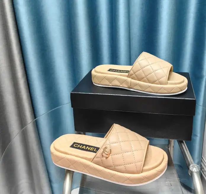 hype Chanel Slippers