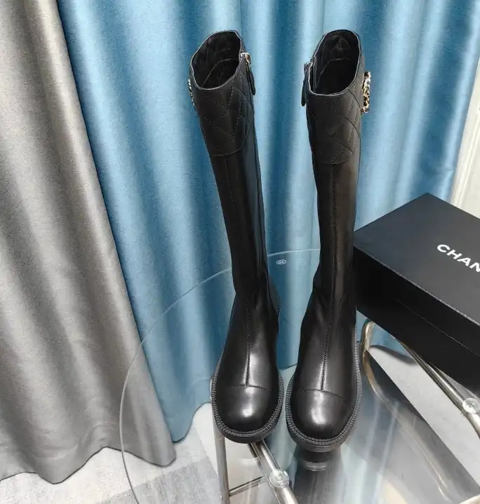 hype Chanel Boots