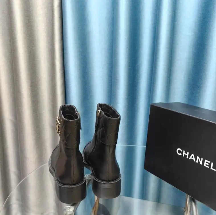 hype Chanel Boots