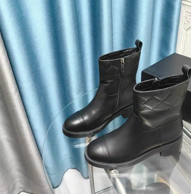 hype Chanel Boots