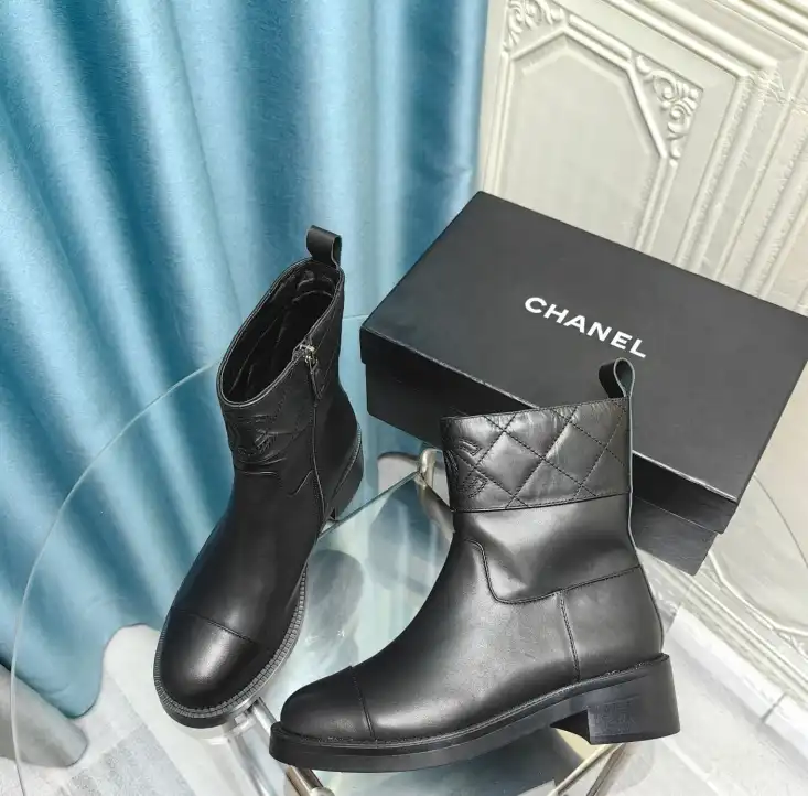 hype Chanel Boots