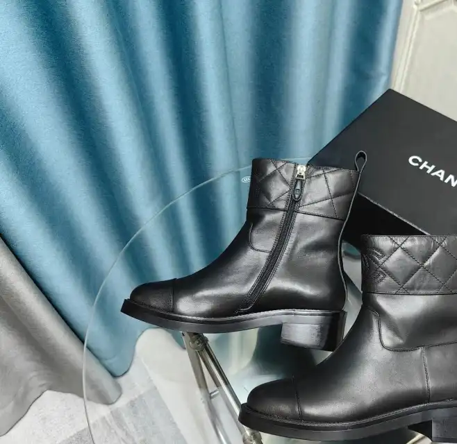 hype Chanel Boots