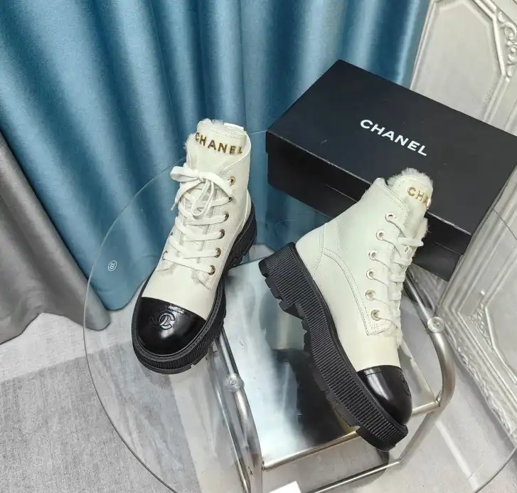 hype Chanel Boots