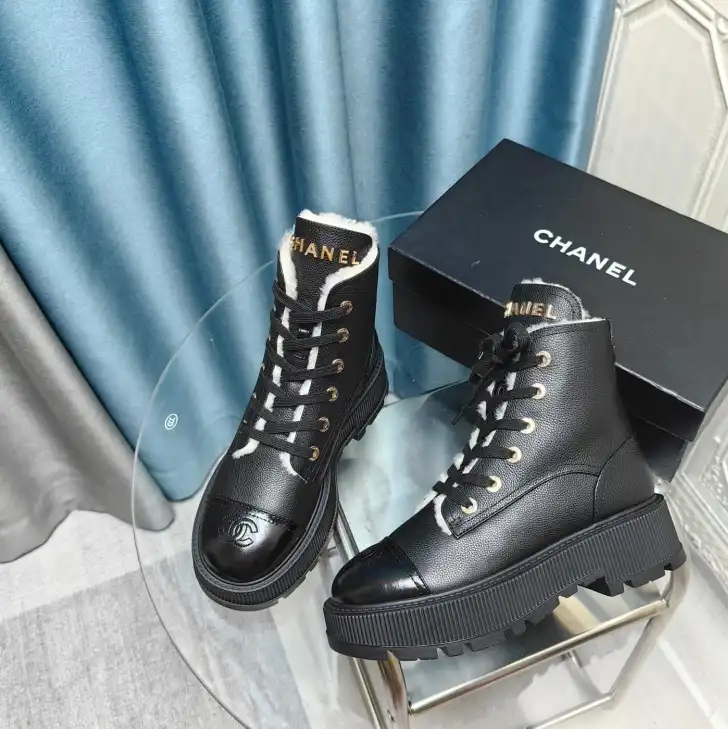 hype Chanel Boots