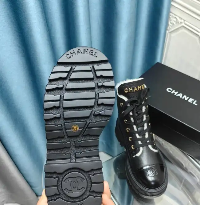 hype Chanel Boots