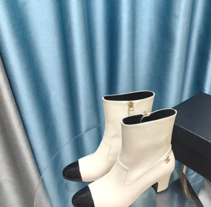 hype Chanel Boots