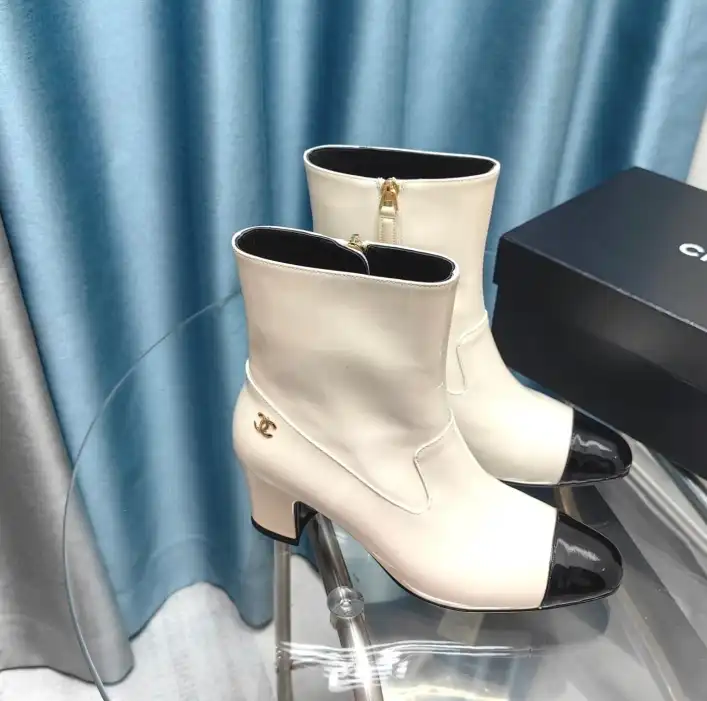 hype Chanel Boots