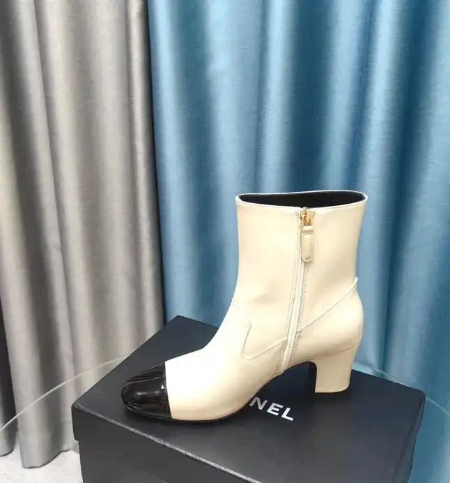 hype Chanel Boots