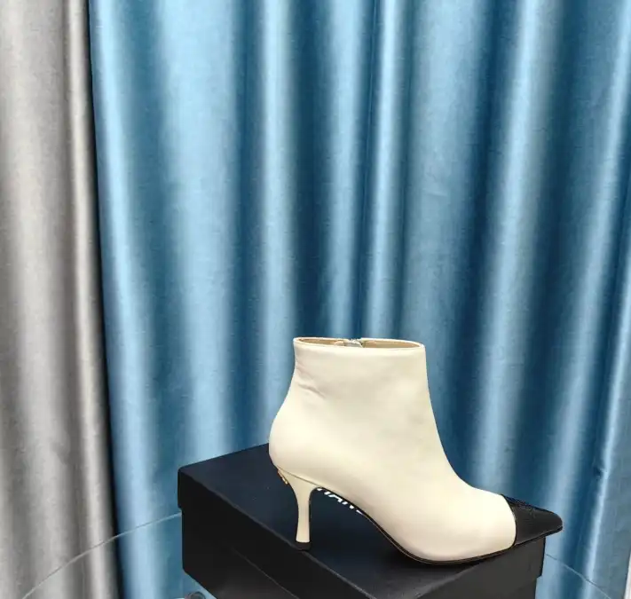 hype Chanel Boots