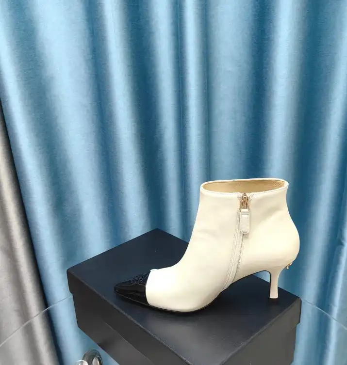 hype Chanel Boots