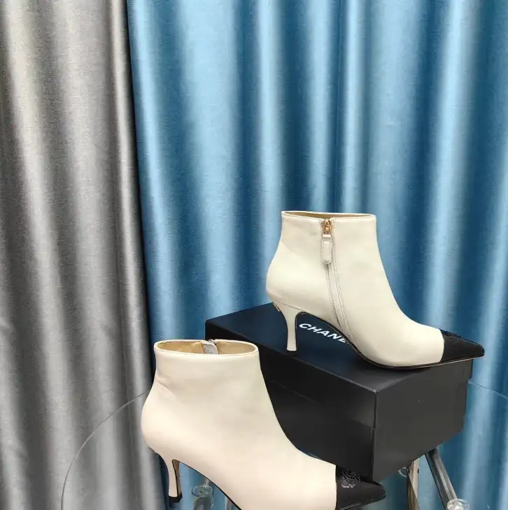 hype Chanel Boots