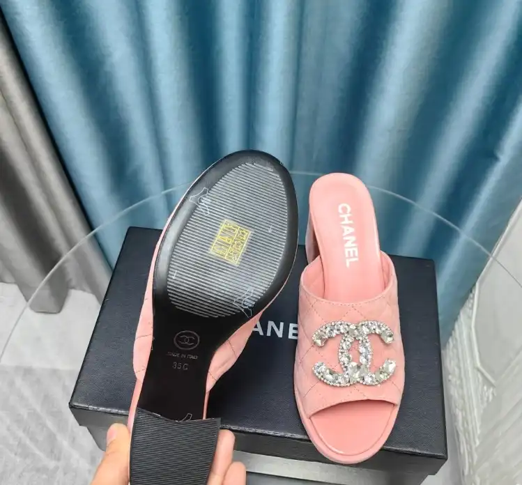 hype Chanel Slippers