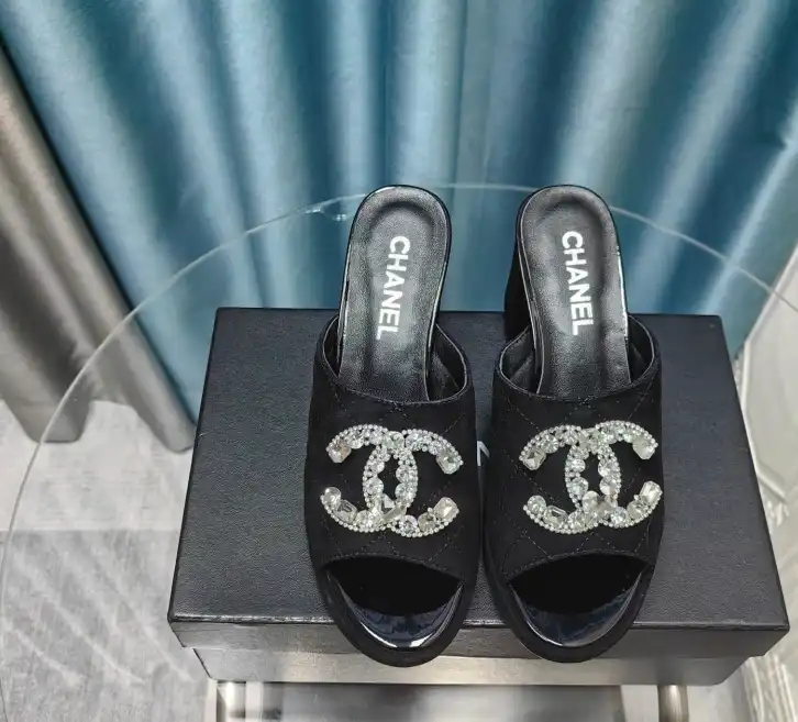 hype Chanel Slippers