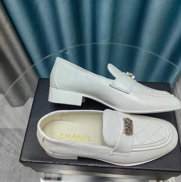 hype Chanel High Heels