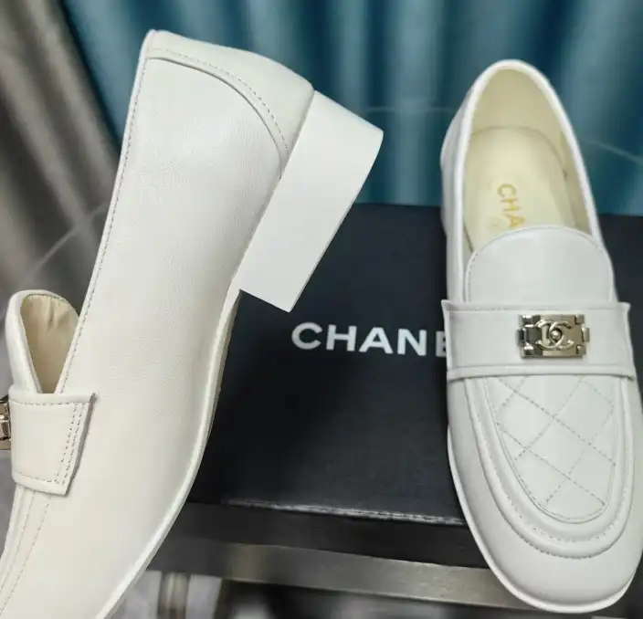 hype Chanel High Heels