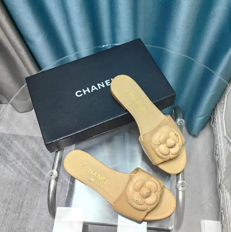 hype Chanel Slippers