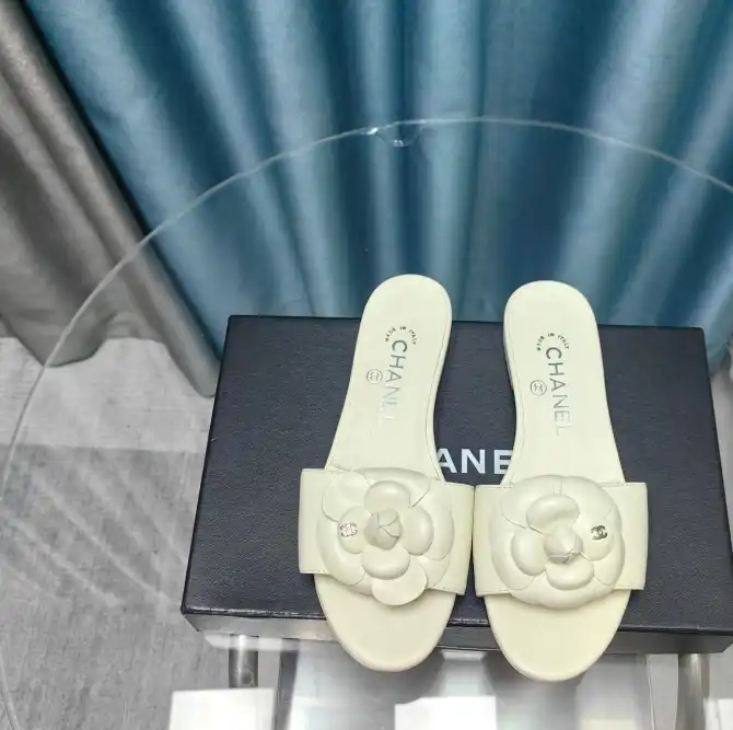 hype Chanel Slippers