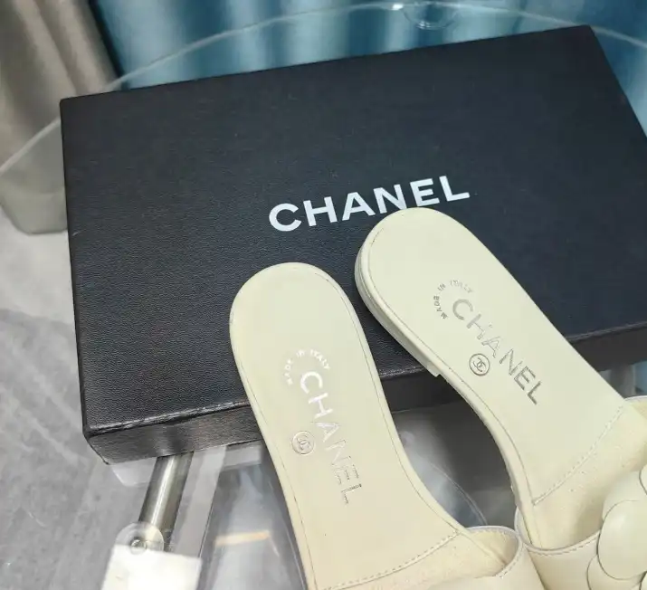 hype Chanel Slippers