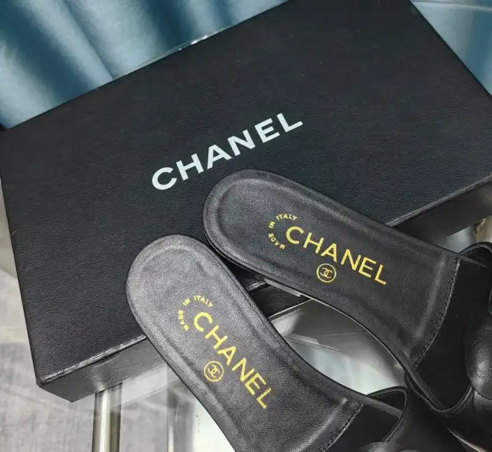 hype Chanel Slippers