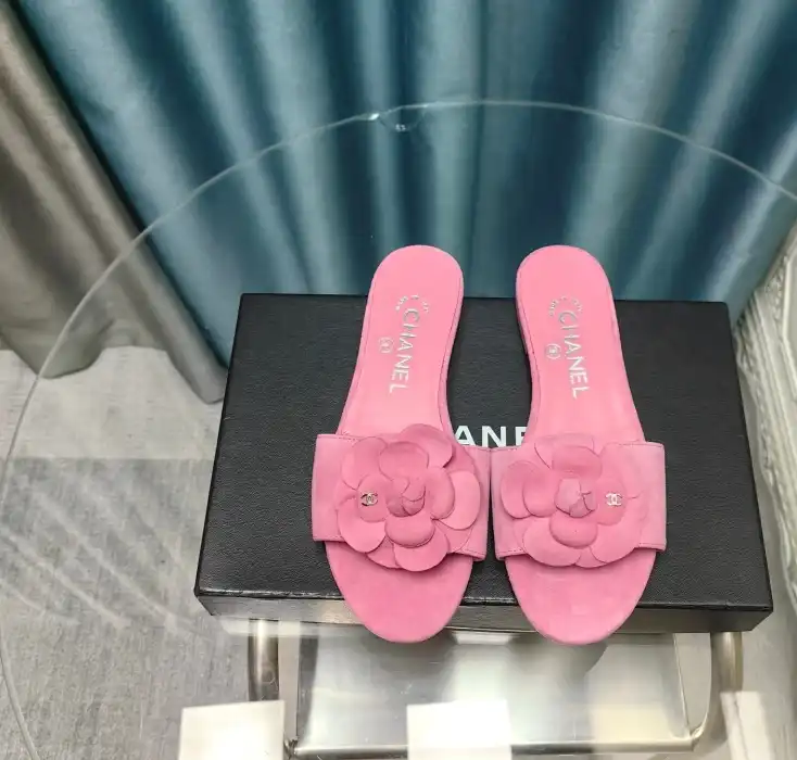 hype Chanel Slippers