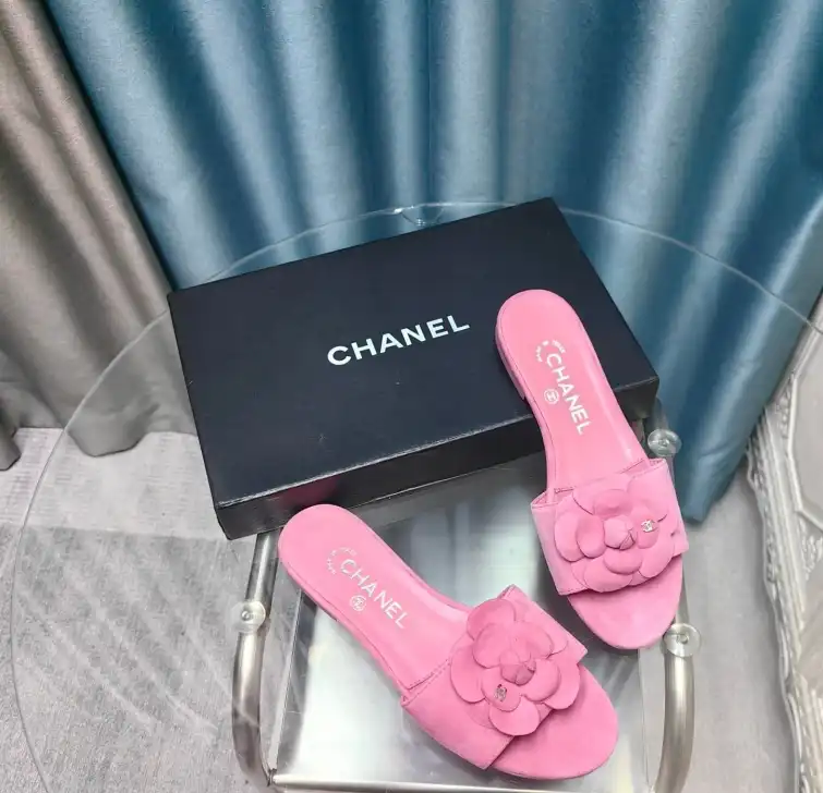 hype Chanel Slippers