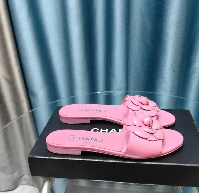 hype Chanel Slippers