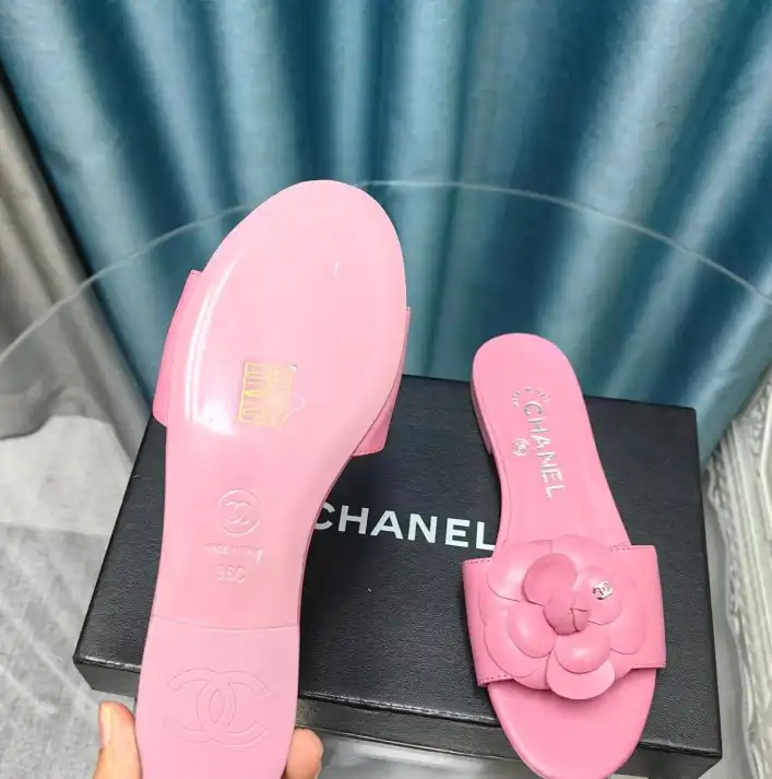 hype Chanel Slippers