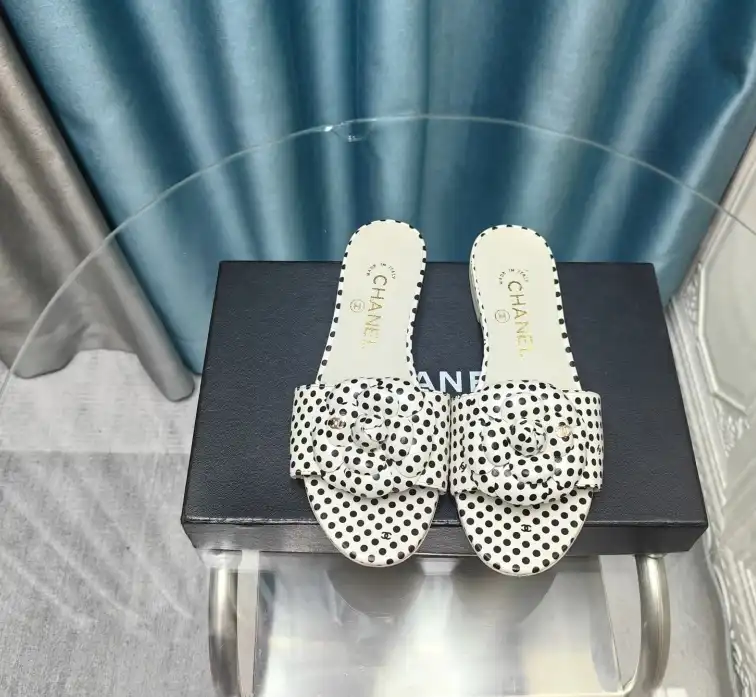 hype Chanel Slippers