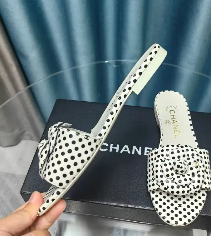 hype Chanel Slippers