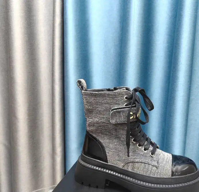 hype Chanel Boots