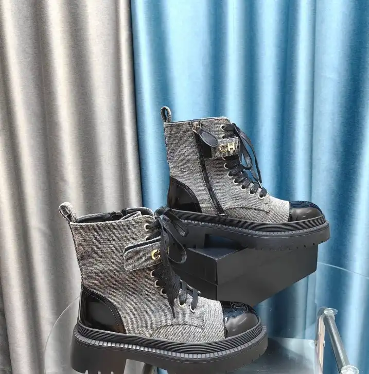 hype Chanel Boots