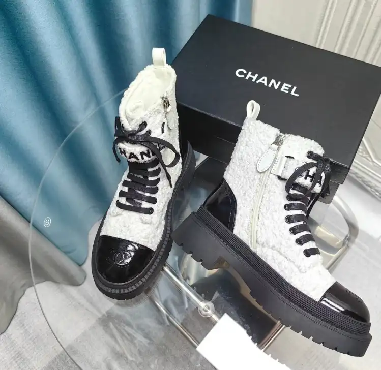 hype Chanel Boots