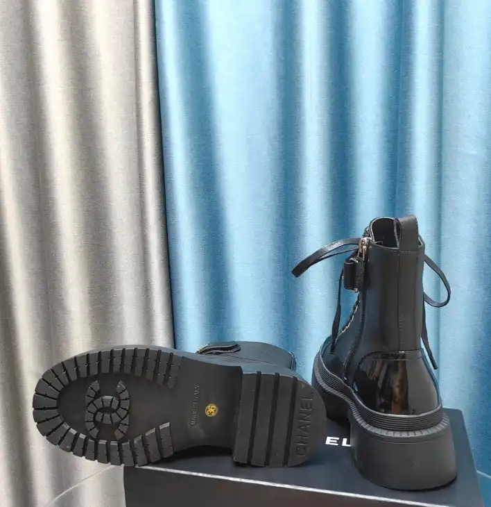 hype Chanel Boots