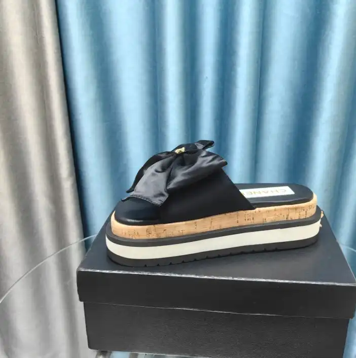 hype Chanel Slippers